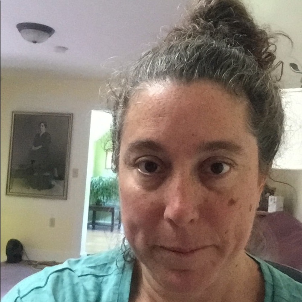 Meet your Posher, Julie